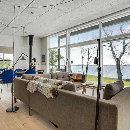 2 Bedroom Amazing In Holiday home Aabenraa