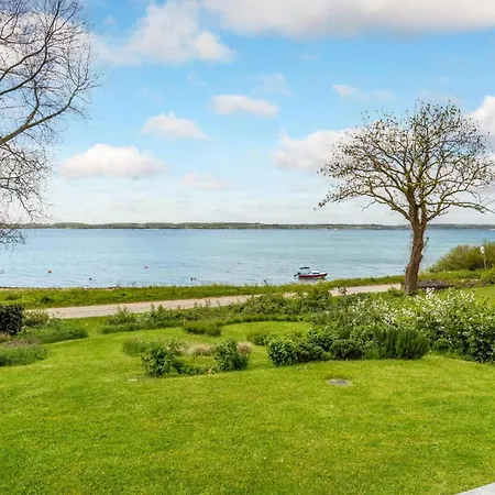 2 Bedroom Amazing In Holiday home Aabenraa