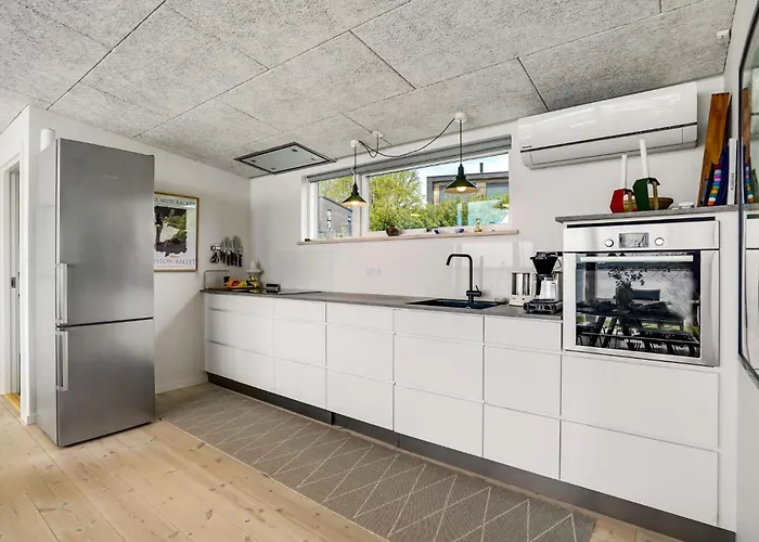 2 Bedroom Amazing In Aabenraa