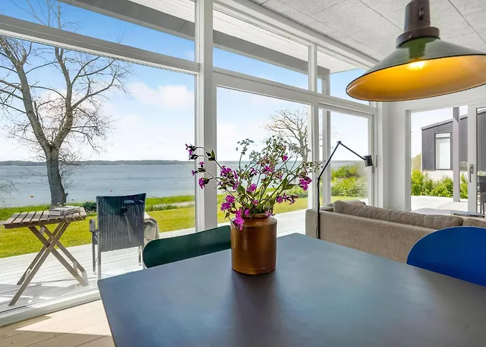 Ferienhaus 2 Bedroom Amazing In *